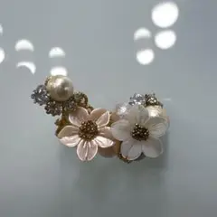 【10月15日(水)までの出品】ハンドメイド イヤカフ 桜
