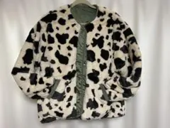 リバーシブル牛柄ボアジャケット