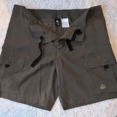 Nike ACG オリーブグリーンショートパンツ XL