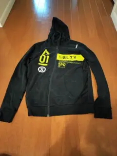 メンズ　リーボック　パーカーとスウェットパンツセット（黒）