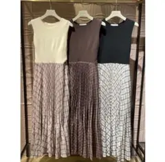 Lily brown シアーチェックニットワンピース