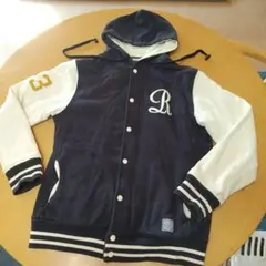 roial フード付きネイビー・ホワイトアウター