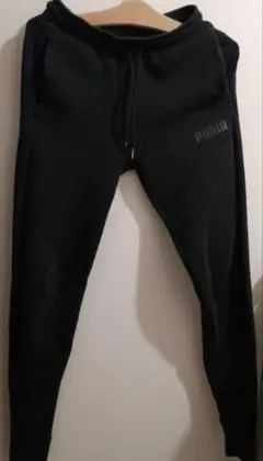 PUMA プーマ　黒 パンツ　XS