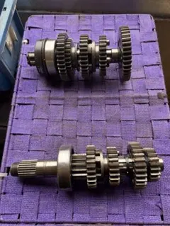 mc19 Cbr250r カムシャフト 吸気側 排気側 mc19 Cbr250r カムシャフト 吸気側 排気側 - メルカリ