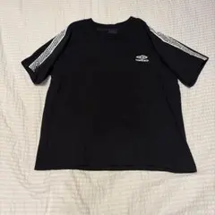 UMBRO アンブロ フリークスストア ロゴ刺繍 袖ライン Tシャツ ブラックMのサムネイル