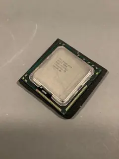 Intel Xeon W3520 / 4コア8スレッド CPU