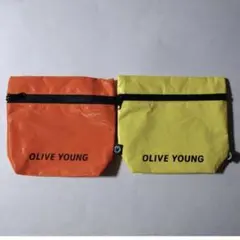 18【OLIVE YOUNG】ポーチ オリヤン 2つセット 非売品