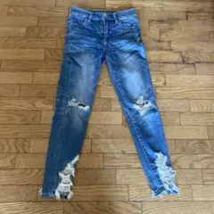 American Eagle スキニーデニム ダメージ加工 US0のサムネイル