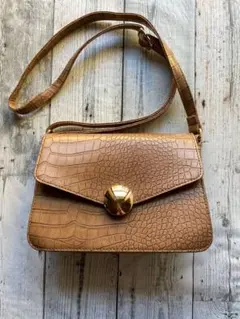 クロコダイル型押しショルダーバッグ