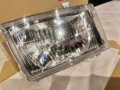 新品未使用　三菱ふそうキャンター　右のサムネイル