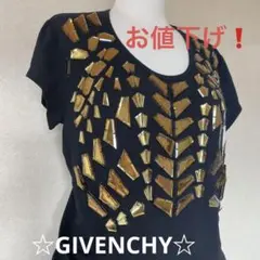 お値下げ❗️GIVENCHY ジバンシィゴールド 樹脂装飾 黒ブラック半袖Tシャツのサムネイル
