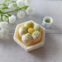 ミニチュア #1988 お花の和菓子　　湯呑み. 六角形かご デコパーツ