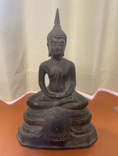 【17世紀タイ・アユタヤ王朝】2点セット・青銅製・宝冠仏頭・18.5cm展示台付 17世紀タイ・アユタヤ王朝】2点セット・青銅製・宝冠仏頭・18.5cm展示