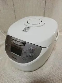 TOSHIBA 東芝 炊飯器 17年製 RC-10HK5.5合炊き