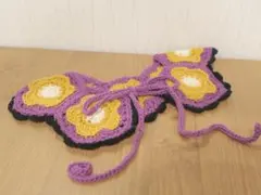 ⚪︎ハンドメイド⚪︎ お花モチーフのベビーキッズ用付け襟(スタイ)