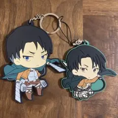 進撃の巨人　リヴァイ ラバー　ストラップ　キーホルダー