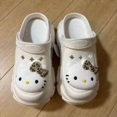 R.K様専用 キティちゃんクロックス★Mサイズ★
