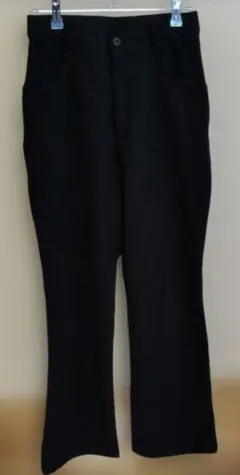 ブラックカジュアルパンツ フロントボタン付きストレッチ素材