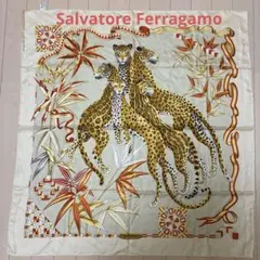 FERRAGAMO 葉柄スカーフ ホワイト・レッド　90×90サイズ ④ FERRAGAMO 葉柄スカーフ ホワイト・レッド 90×90サイズ - メルカリ