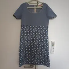 FØRSTE 水玉模様 ひざ丈ワンピース 半袖