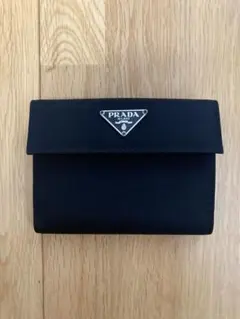 PRADA 二つ折り財布 ナイロン ブラックのサムネイル