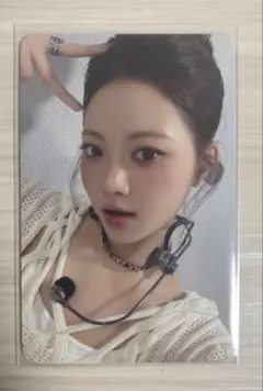 ルセラフィム ウンチェ spaghetti everline