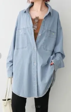 Spick & Span　ブリーチデニムルーズシャツのサムネイル