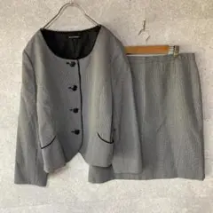 Three Clochette（21ABR）ノーカラースカートセットアップ＊裏地
