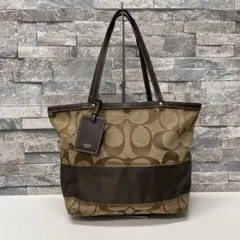 COACH シグネチャー トートバッグ ブラウンのサムネイル