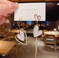 No.3　ピアス　ハート 可愛い 綺麗 韓国 ゴールド 量産型 地雷 かっこいい