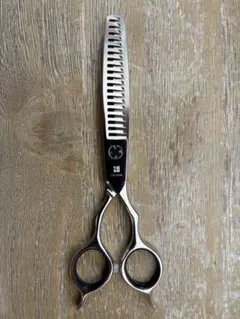 Item thumbnail for item 54c5ed5e-bb2b-4b7c-bea2-8e490f166f3d