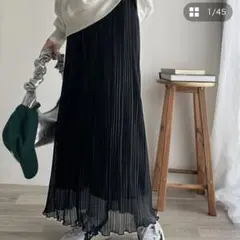 ランダムプリーツ裾メロウシャイニーシアースカート