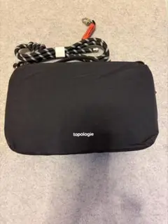 Topologie Bottle Sacoche トポロジーストラップ付