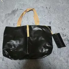 訳あり黒の合成皮革トートバッグ
