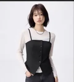 GU ジーユー　フロントボタン ビスチェ ブラック　M バックギャザー　バックル
