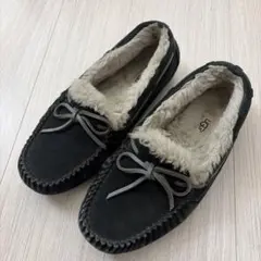 UGG ブラック モカシン 24cm 新品 - メルカリ