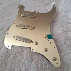 金属風ストラトSSSアセンブリ CS69復刻 高品質 アルミピックガード