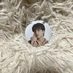 SEVENTEEN ジョンハンアクリルスタンド 缶バッジ まとめ売り - メルカリ