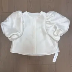 Maison de Dolce. メゾンドドルチェ 袖ボリュームサテンブルゾン