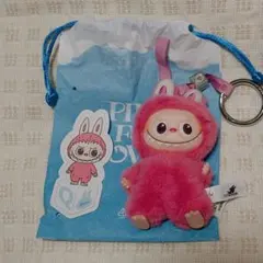 Labubu PIN FOR LOVE ラブブ Q イニシャル