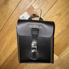 Dr. Martens スマホショルダーバッグのサムネイル