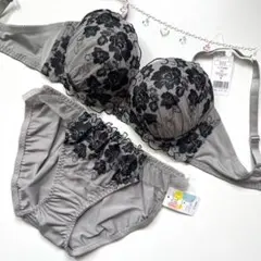 D75/L リッチローズ ブラジャー&ショーツ 上下セット グレーのサムネイル