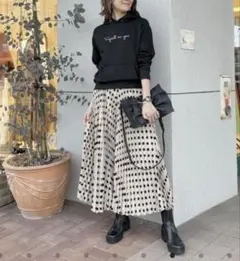 新品未使用】プライオリティ ドットプリーツガウチョパンツ ブラック