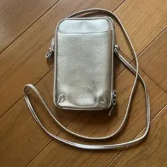BEAUTY&YOUTHゴールドスマホショルダーバッグのサムネイル