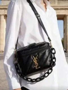 【新品未使用】イヴ・サンローラン　YSL バニティバッグ　ショルダー　ブラック