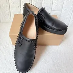 Christian Louboutin スリッポンレザースタッズピックボード25