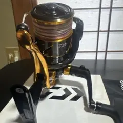 Daiwa LAXUS 2500LBD スピニングリール