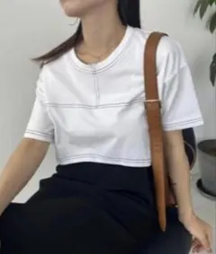 カプリシュレマージュ　半袖　ミニ丈　クロップステッチTシャツのサムネイル