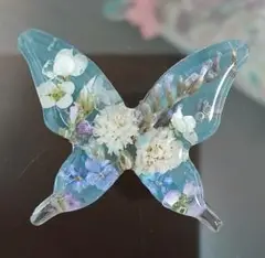 レジン　ブローチなど　　蝶々