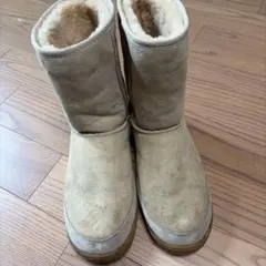 UGG ミニムートンブーツ ベージュ